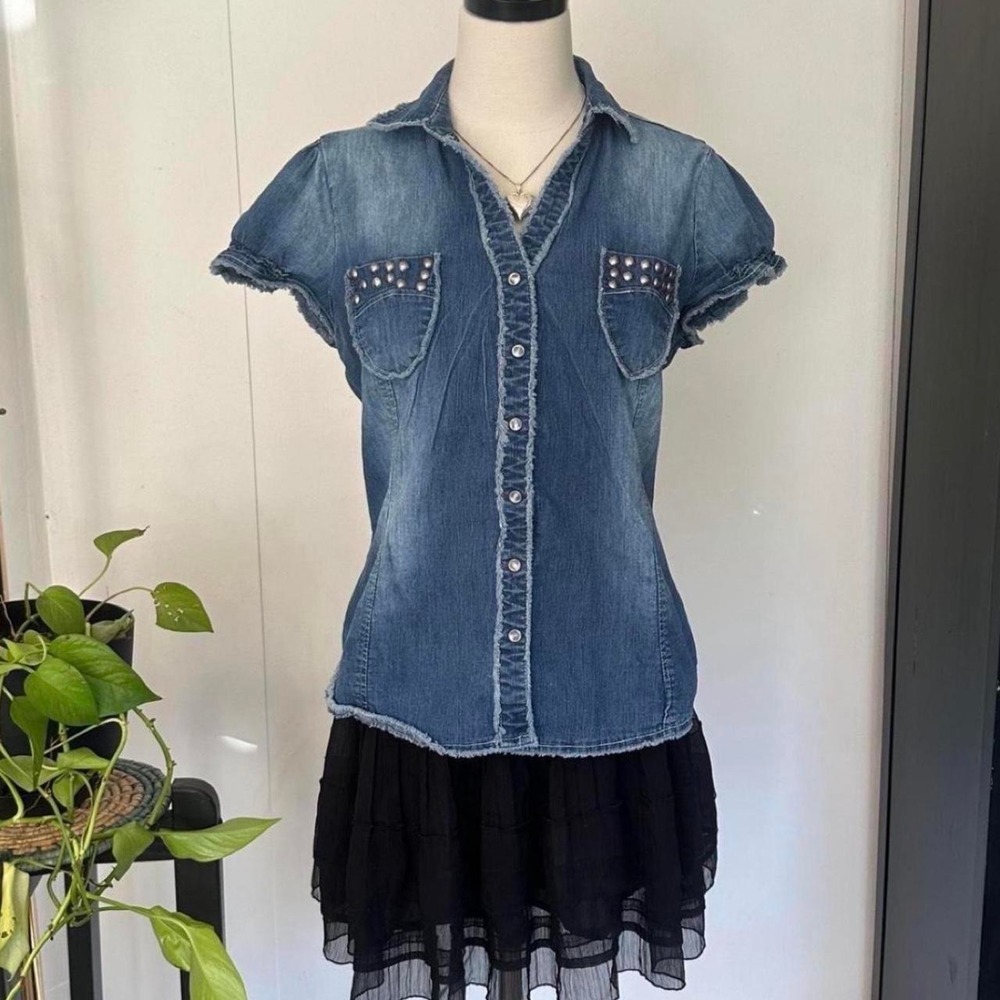 Dollhouse Y2K Studded Denim Stretch Button Up Top Blue Distressed Large